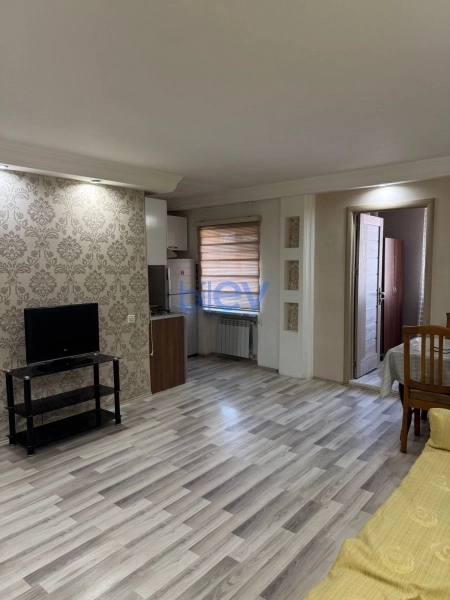 Aylıq Kirayə 2 otaqlı Köhnə Tikili bina evi  63m², Bakı