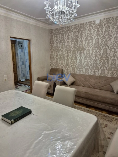 Satış 3 otaqlı Köhnə Tikili bina evi  69m², Bakı