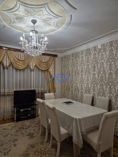 Satış 3 otaqlı Köhnə Tikili bina evi  69m², Bakı