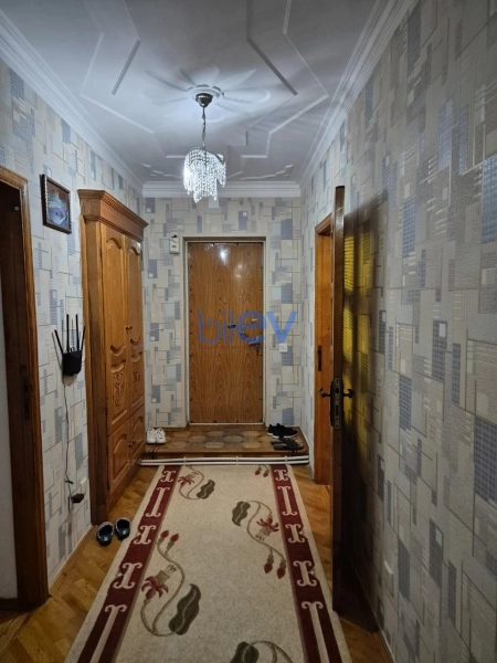 Satış 3 otaqlı Köhnə Tikili bina evi  69m², Bakı