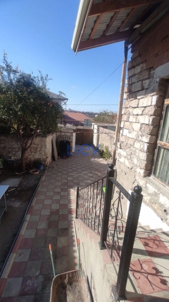 Satış 4 otaqlı Həyət evi  100m², Bakı