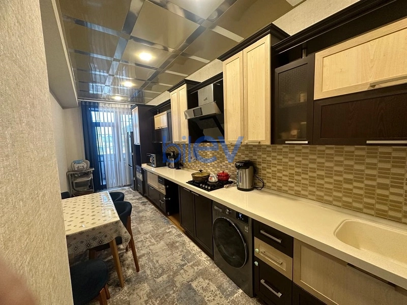 Satış 2 otaqlı Yeni Tikili bina evi  90m², Bakı