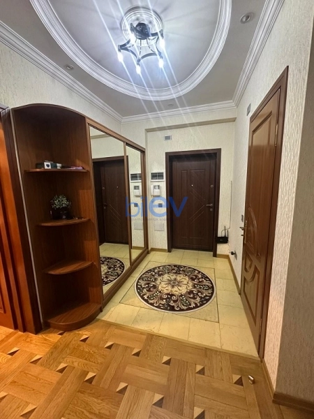 Satış 2 otaqlı Yeni Tikili bina evi  90m², Bakı