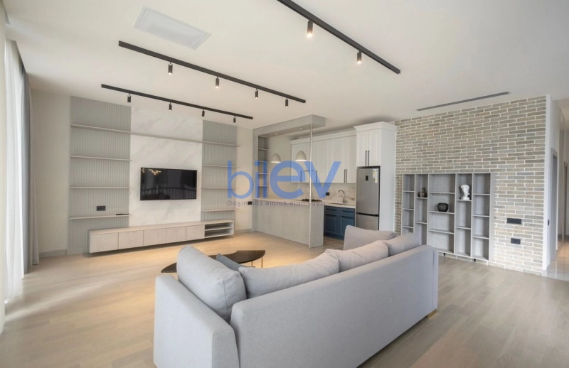 Satış 6 otaqlı Villa  460m², Bakı