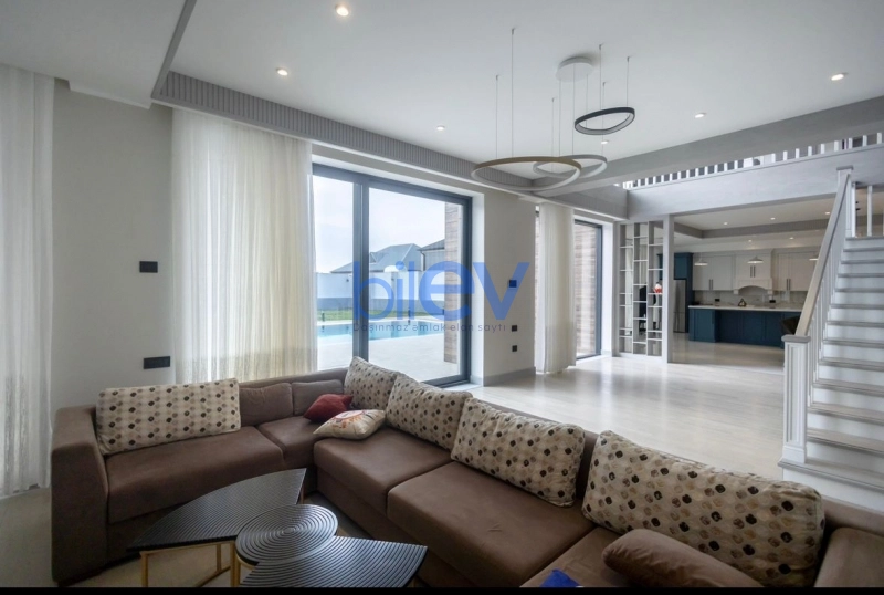 Satış 6 otaqlı Villa  460m², Bakı