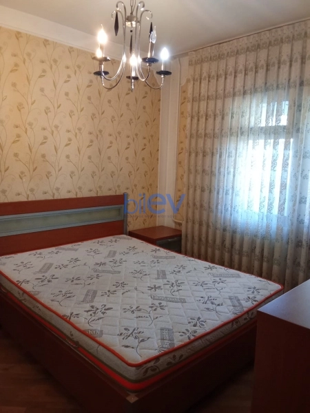 Aylıq Kirayə 5 otaqlı Yeni Tikili bina evi  125m², Bakı