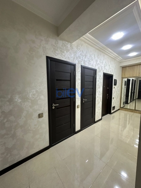 Satış 3 otaqlı Yeni Tikili bina evi  122m², Bakı