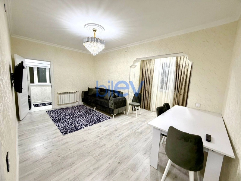 Aylıq Kirayə 2 otaqlı Köhnə Tikili bina evi  60m², Bakı