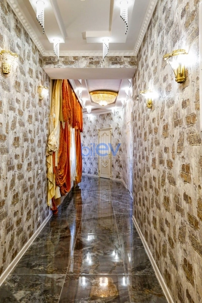 Satış 10 otaqlı Villa  900m², Bakı