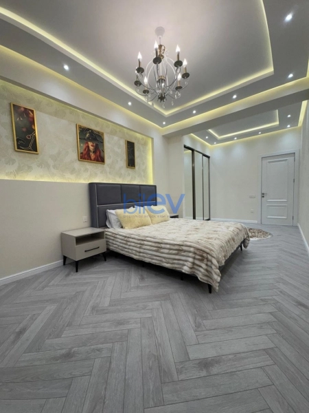 Satış 4 otaqlı Yeni Tikili bina evi  100m², Bakı