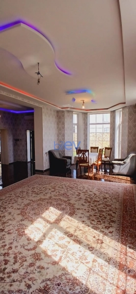 Satış 5 otaqlı Bağ evi  220m², Bakı