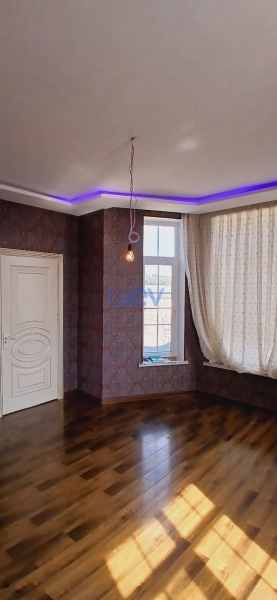 Satış 5 otaqlı Bağ evi  220m², Bakı