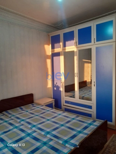 Aylıq Kirayə 2 otaqlı Köhnə Tikili bina evi  55m², Bakı