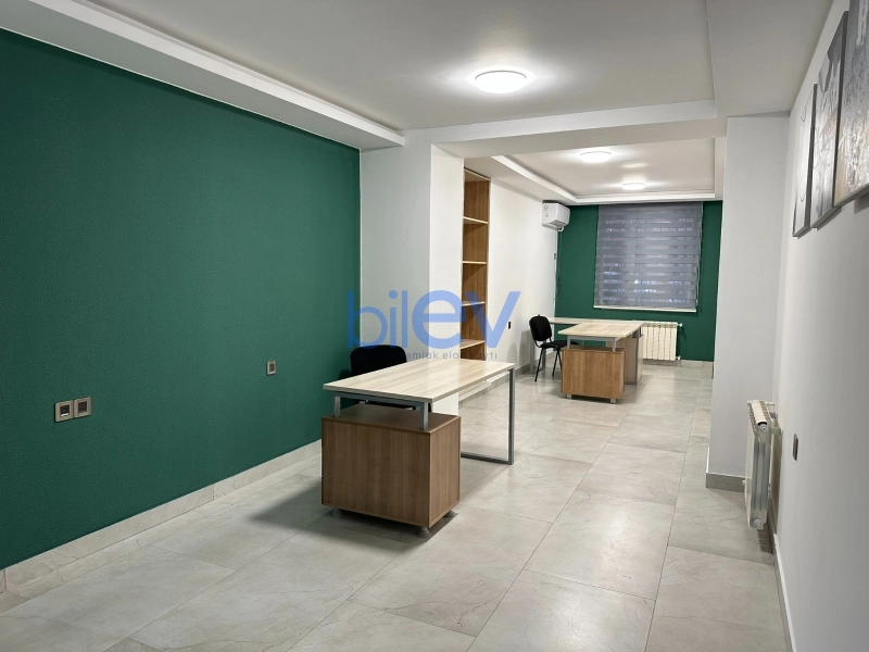 Aylıq Kirayə 4 otaqlı Ofis  105m², Bakı