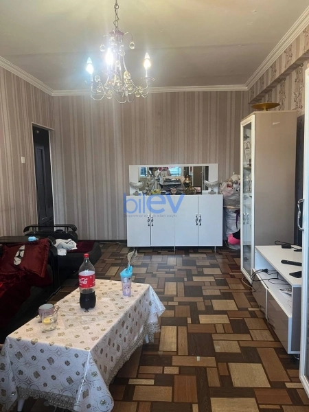 Satış 2 otaqlı Köhnə Tikili bina evi  80m², Bakı