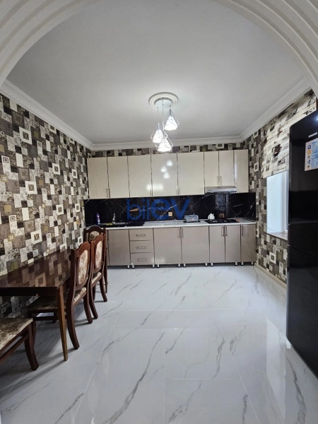 Günlük Kirayə 5 otaqlı Həyət evi  300m², Qəbələ