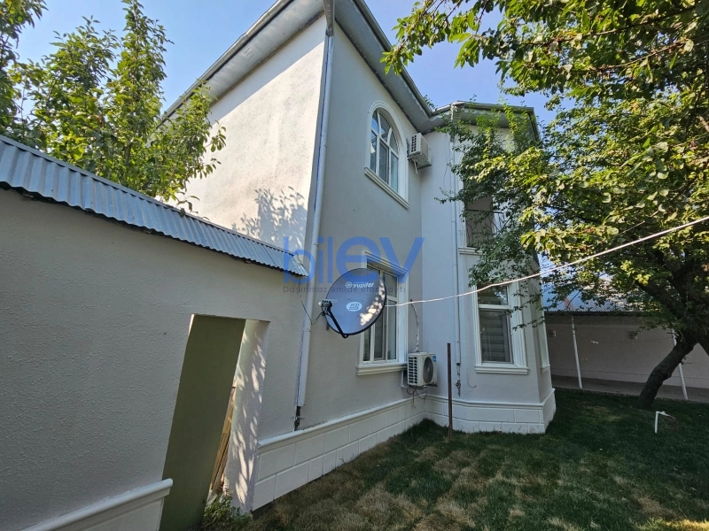 Günlük Kirayə 5 otaqlı Həyət evi  300m², Qəbələ