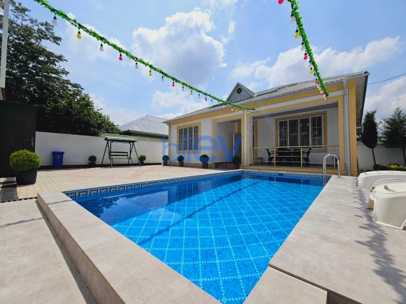 Günlük Kirayə 3 otaqlı Həyət evi  90m², Qəbələ