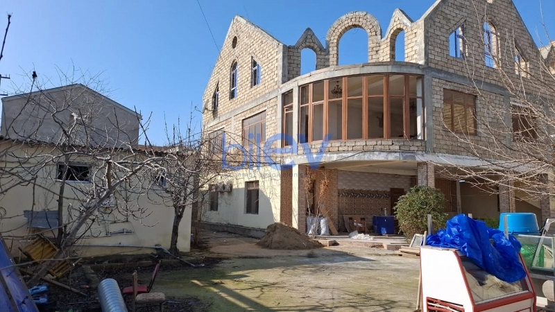 Satış 8 otaqlı Yeni Tikili bina evi  198m², Bakı