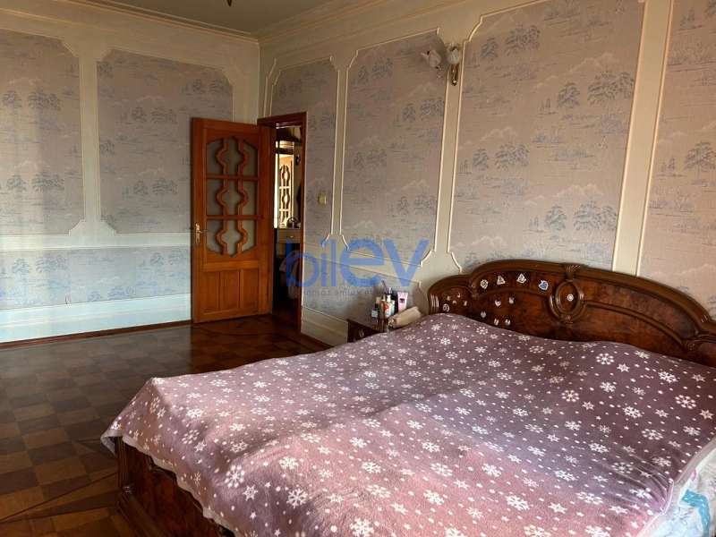 Satış 4 otaqlı Köhnə Tikili bina evi  100m², Bakı