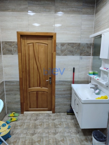 Satış 4 otaqlı Yeni Tikili bina evi  147m², Bakı