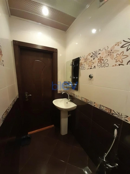 Satış 3 otaqlı Yeni Tikili bina evi  121m², Bakı