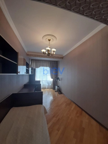 Satış 3 otaqlı Yeni Tikili bina evi  121m², Bakı