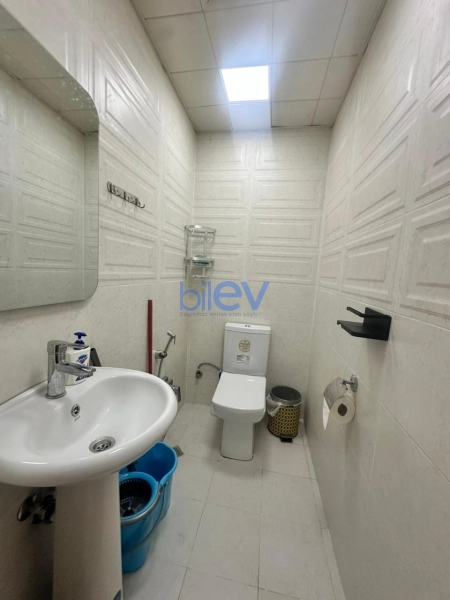 Aylıq Kirayə 3 otaqlı Yeni Tikili bina evi  106m², Bakı