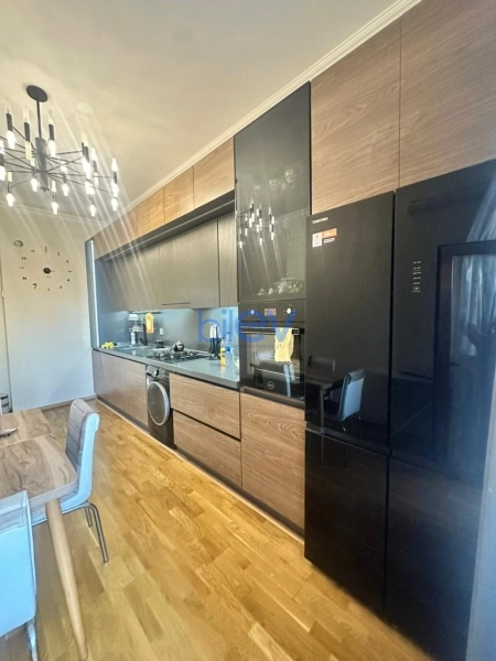 Aylıq Kirayə 3 otaqlı Yeni Tikili bina evi  106m², Bakı