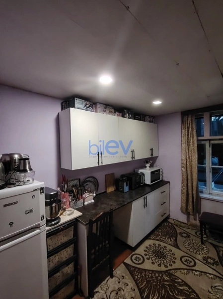 Satış 1 otaqlı Köhnə Tikili bina evi  40m², Bakı