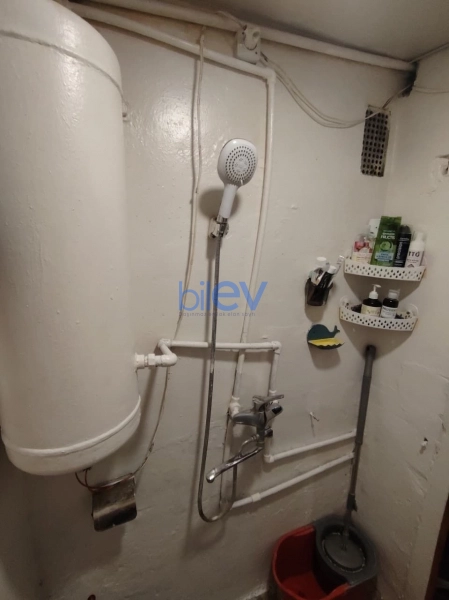Satış 1 otaqlı Köhnə Tikili bina evi  40m², Bakı