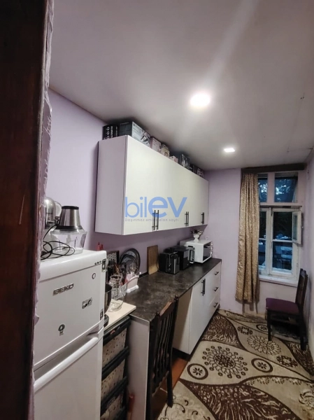 Satış 1 otaqlı Köhnə Tikili bina evi  40m², Bakı