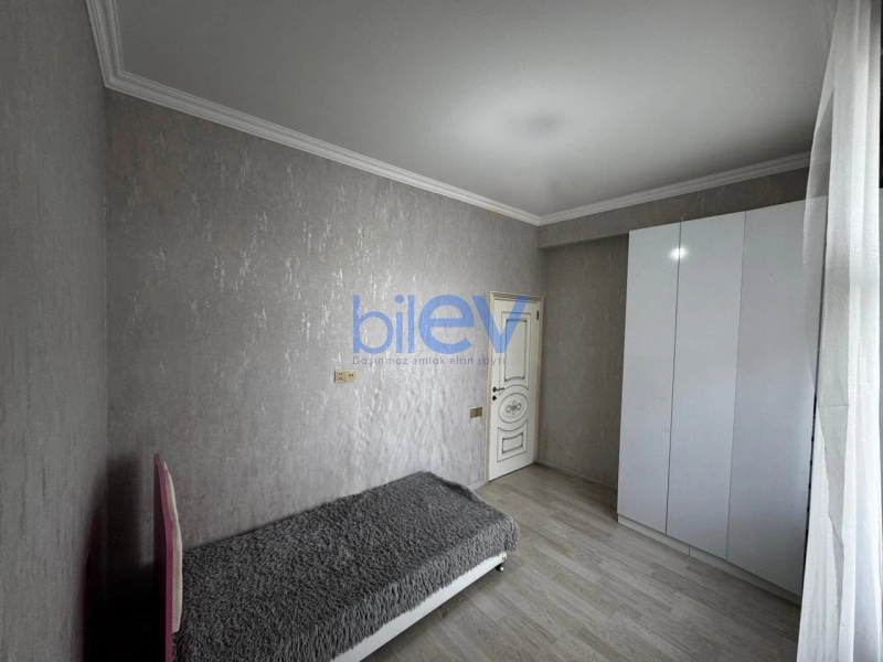 Aylıq Kirayə 3 otaqlı Yeni Tikili bina evi  90m², Bakı