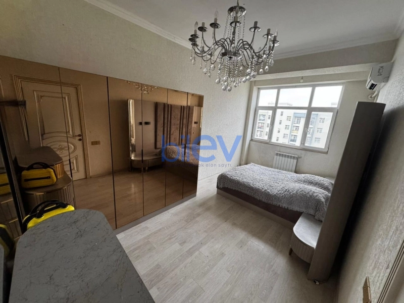 Aylıq Kirayə 3 otaqlı Yeni Tikili bina evi  90m², Bakı