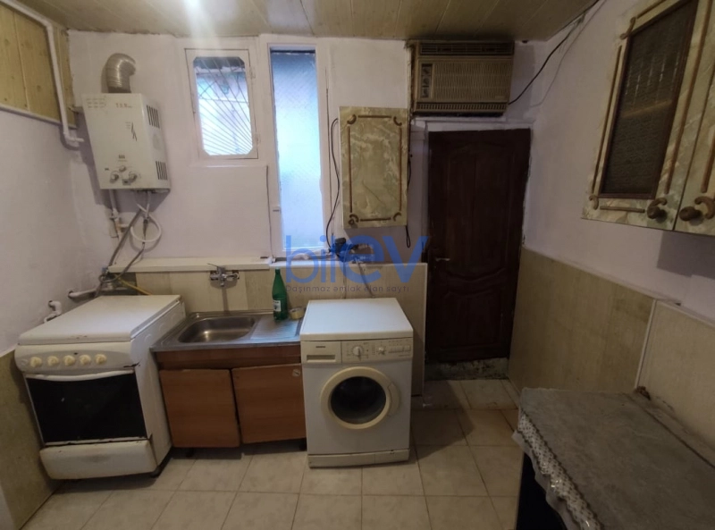 Aylıq Kirayə 2 otaqlı Həyət evi  50m², Bakı