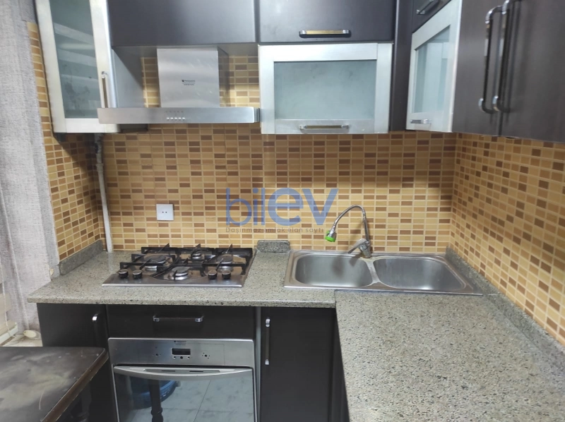 Aylıq Kirayə 2 otaqlı Köhnə Tikili bina evi  50m², Bakı