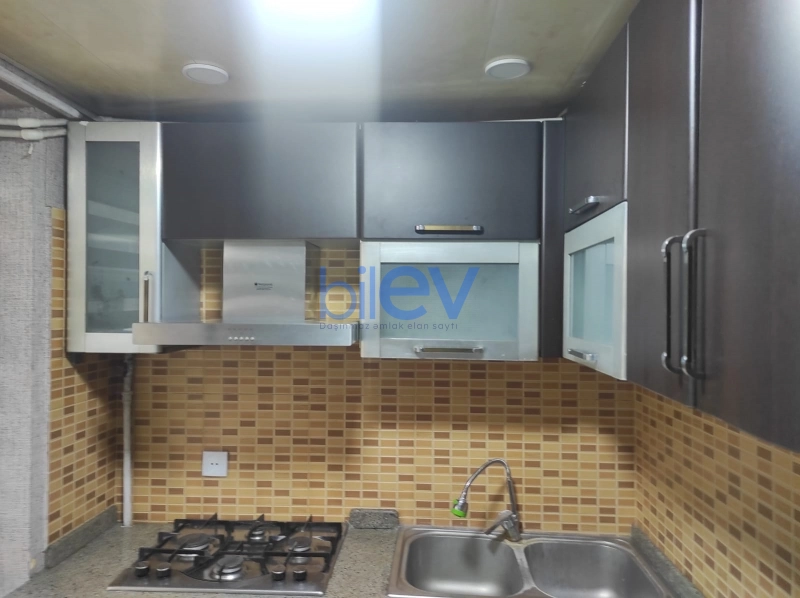 Aylıq Kirayə 2 otaqlı Köhnə Tikili bina evi  50m², Bakı