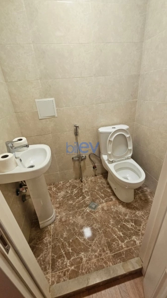 Aylıq Kirayə 3 otaqlı Yeni Tikili bina evi  90m², Bakı
