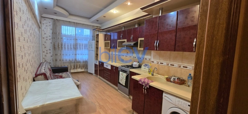 Aylıq Kirayə 3 otaqlı Yeni Tikili bina evi  130m², Bakı