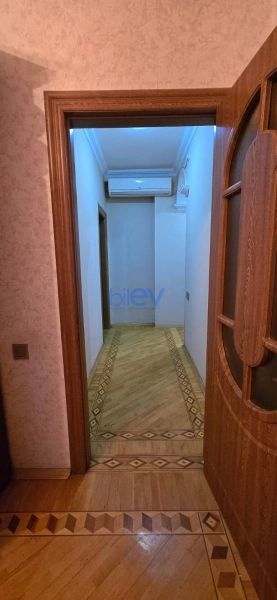 Aylıq Kirayə 3 otaqlı Yeni Tikili bina evi  130m², Bakı