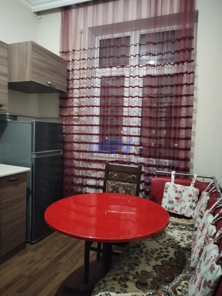 Aylıq Kirayə 1 otaqlı Yeni Tikili bina evi  40m², Bakı