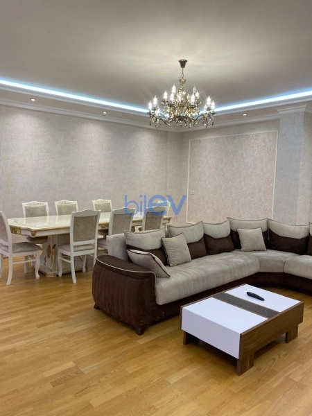 Aylıq Kirayə 3 otaqlı Yeni Tikili bina evi  172m², Bakı