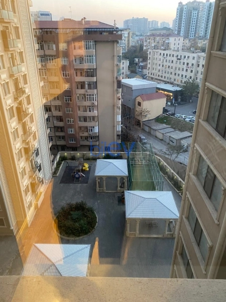 Aylıq Kirayə 3 otaqlı Yeni Tikili bina evi  172m², Bakı