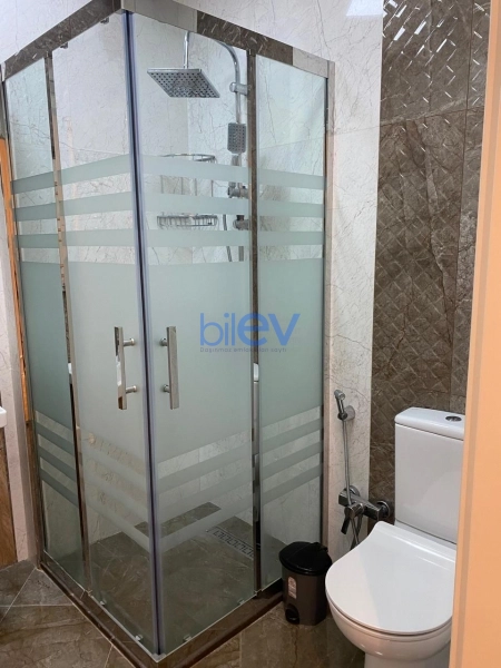 Aylıq Kirayə 3 otaqlı Yeni Tikili bina evi  172m², Bakı