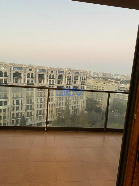 Aylıq Kirayə 3 otaqlı Yeni Tikili bina evi  172m², Bakı