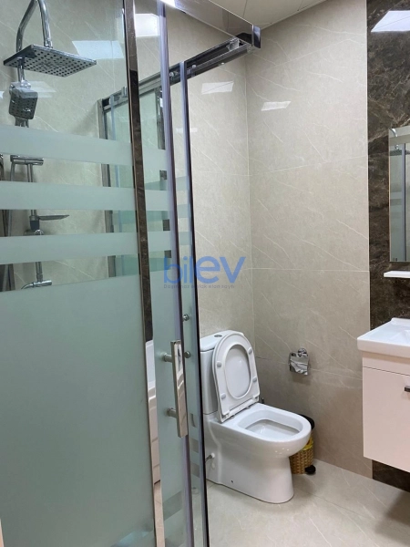 Aylıq Kirayə 3 otaqlı Yeni Tikili bina evi  172m², Bakı