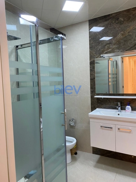 Aylıq Kirayə 3 otaqlı Yeni Tikili bina evi  172m², Bakı
