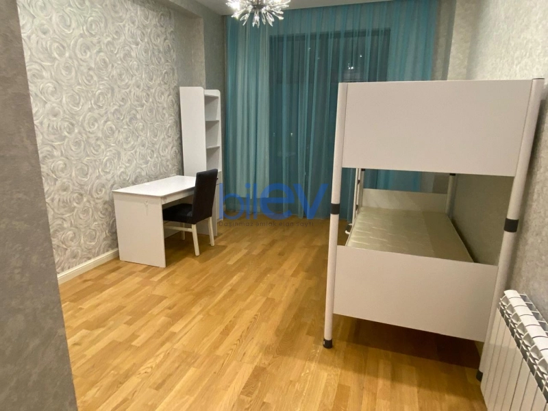 Aylıq Kirayə 3 otaqlı Yeni Tikili bina evi  172m², Bakı