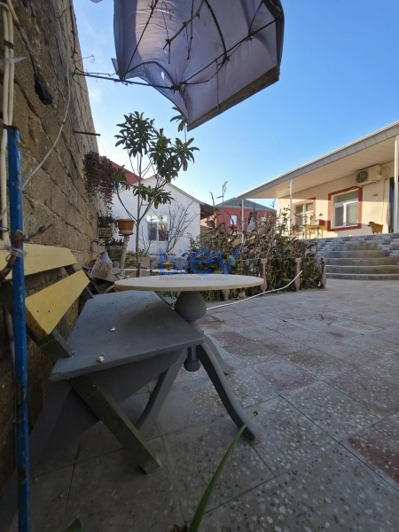 Satış 3 otaqlı Həyət evi  300m², Bakı