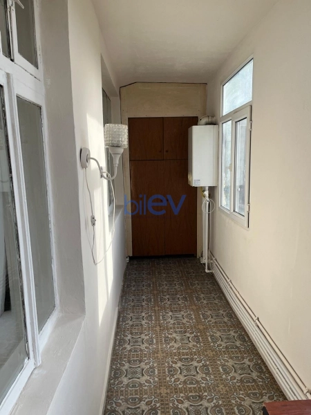 Aylıq Kirayə 2 otaqlı Köhnə Tikili bina evi  60m², Xırdalan